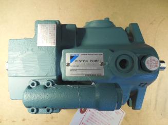 Piston pump 