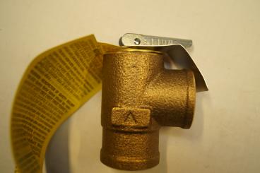 VALVE, RELIEF, 30PSI, FPT=12,WATER 