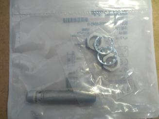 BES M12MI-PSC30B-S04G-W 