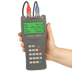 Ultrasschall-Durchflußmesser für Rohr-Ø bis 100 mm. 