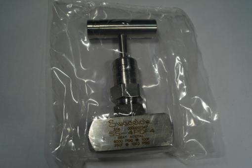 STAINLESS RISING PLUG VALVE 