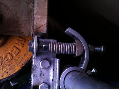 Spannvorrichtung für Trommel-Kunststoff-Abstreifer für Rohr Ø 63 mm 